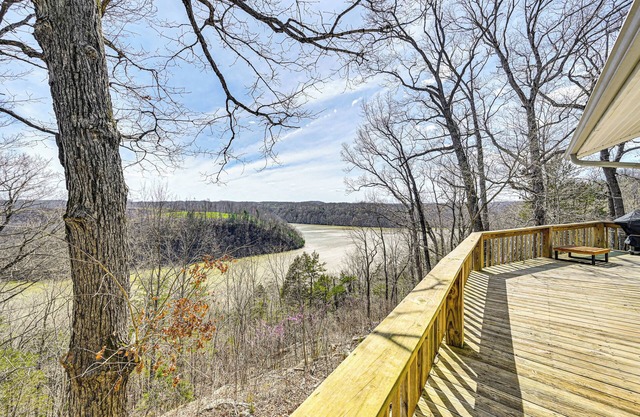 Water-View Deck: Home on Dale Hollow Lake