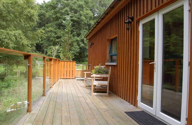 Waterfall Lodge - a secluded tranquil retreat