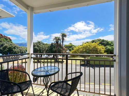Waterfront 2-Bedroom Harbour View Apartment