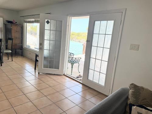 Waterfront 2-BR Home in Providenciales