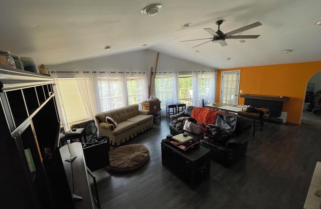 Waterfront 4 Season Get Away -