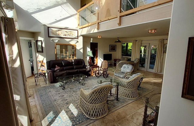 Waterfront 5 bedroom unit in house on Hotel Lake, Garden Bay B.C.