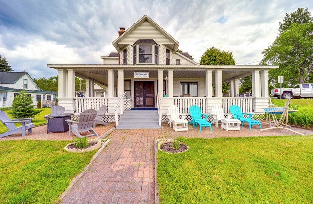 Waterfront Alanson Cottage w/ Dock & Lake Access!