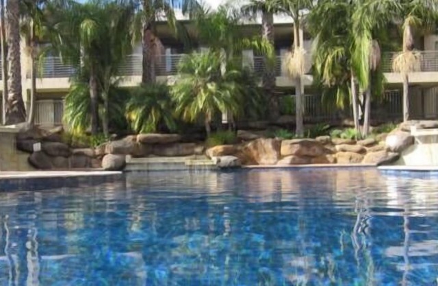 Waterfront Apartamento en Cypress