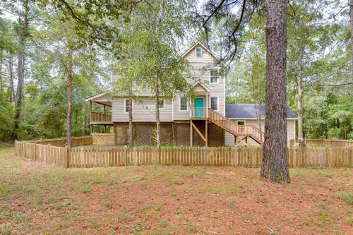 Waterfront Burgaw Vacation Rental with Private Yard!