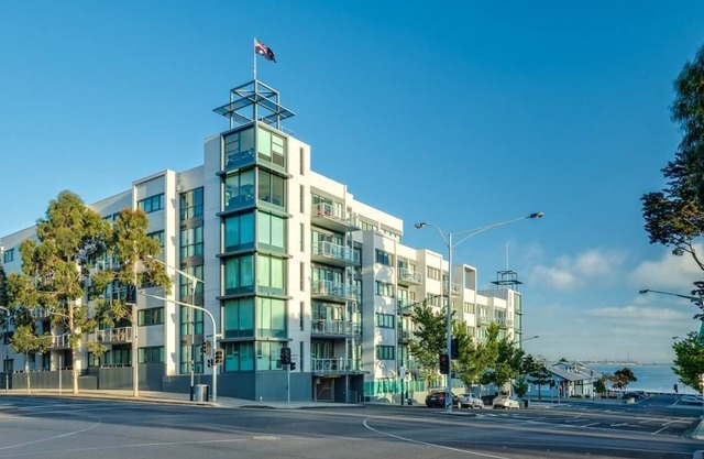 Waterfront By Gold Star Stays