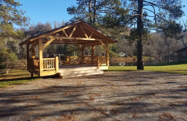 Waterfront Cabin on the Paint River!
