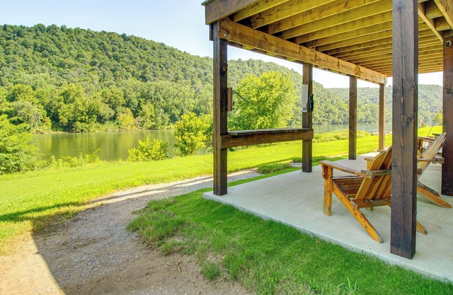 Waterfront Cabin on White River: Great for Anglers