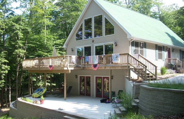 Chalet frente al mar ubicado entre el lago Hamlin y el bosque nacional Manistee