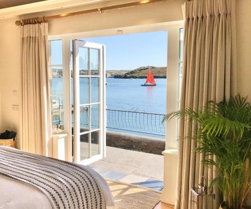 Waterfront Chic Studio