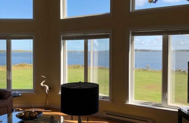 Casa frente al mar en la hermosa bahía de Brackley