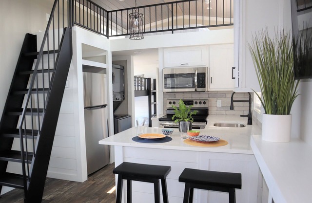 Waterfront Cottage #6 at Bayfront Resort in Sandusky