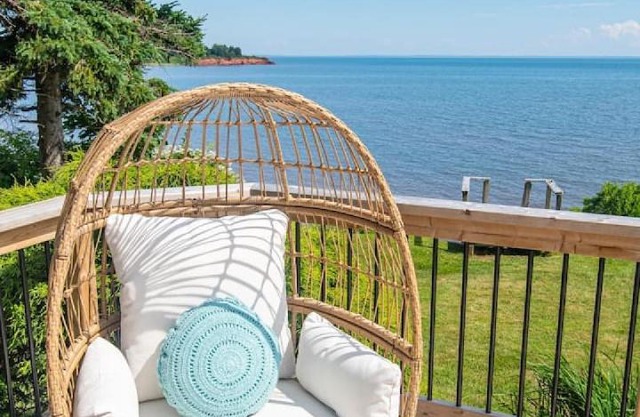 Waterfront Cottage beach access