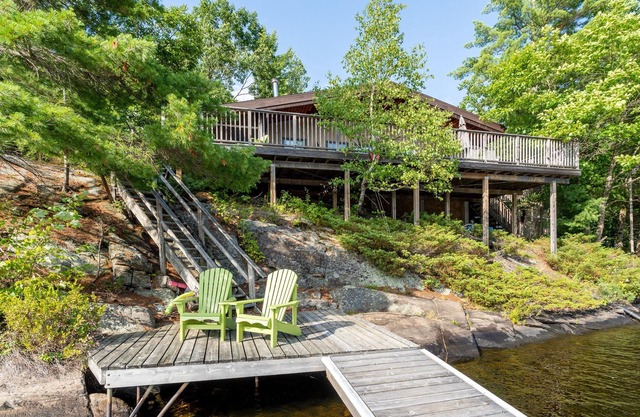 Waterfront Cottage en el lago Muldrew, Muskoka