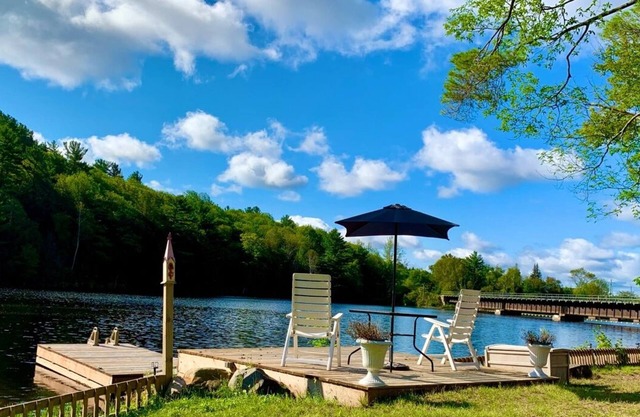 Waterfront cottage with great view