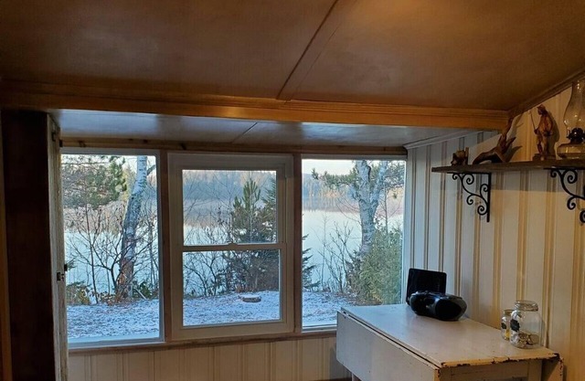 Waterfront Cottage - Outdoor Lovers!