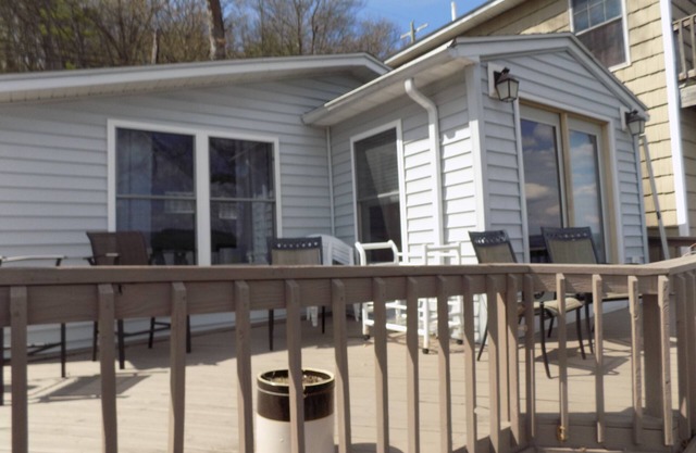 Casa frente al mar con amarre en el lago Keuka