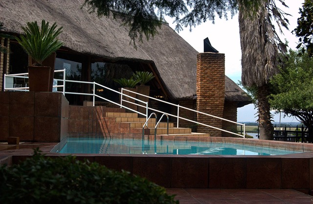 Waterfront Country Lodge