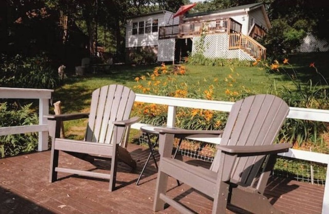 Waterfront, Dog Friendly Cottage, Kayaks/Canoe in the heart of the Catskills
