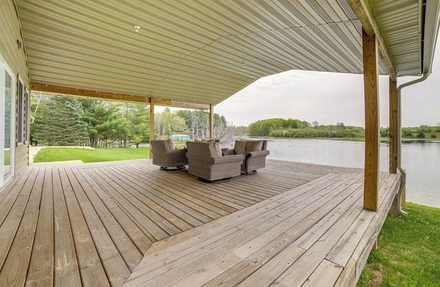 Waterfront Evart Getaway w/ Fire Pit on 82 Acres!