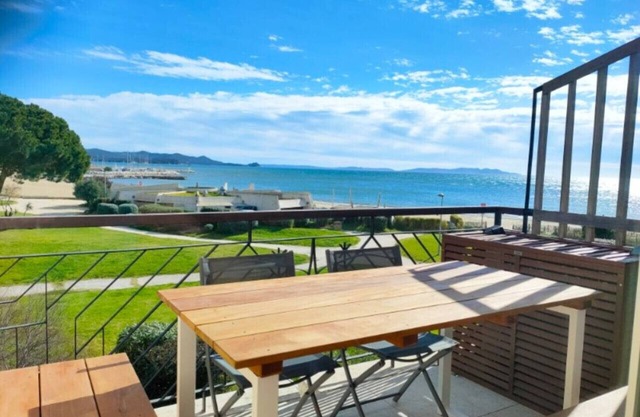 Waterfront duplex sea view