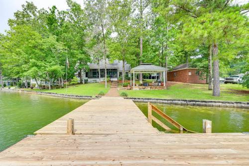 Waterfront Gem on Lake Martin with Kayaks and Dock!
