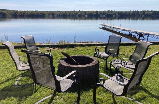 Waterfront Getaway Kayaks Fire Pit Dock