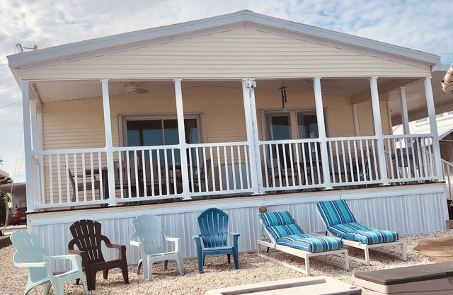 Waterfront Home - Cherry Estates Pine Island