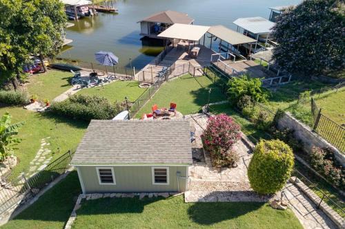 Waterfront Home on Private Lake Granbury Cove