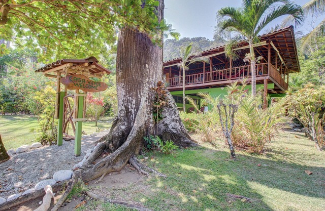 Casa frente al mar que admite perros con cocina completa y piscina privada, ¡a pie de playa!