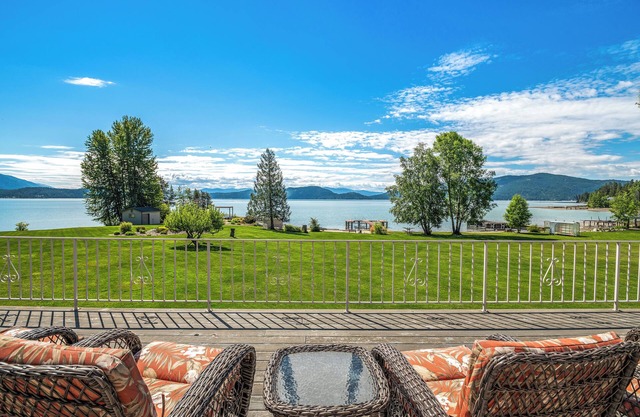 Waterfront home with AC, boat lift, dock | Dog Friendly