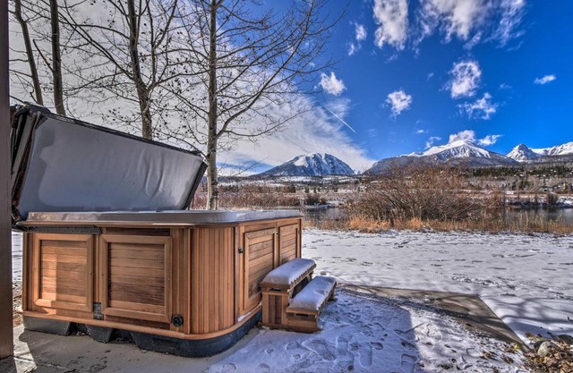 Waterfront Home with Scenic Views in Silverthorne