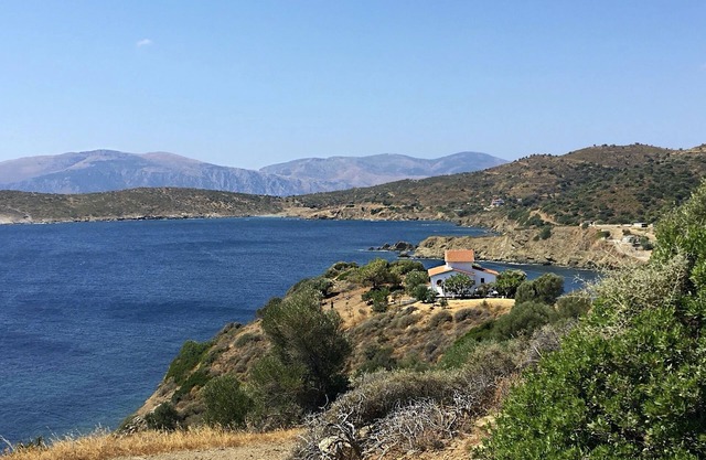 Pies de la casa en el agua