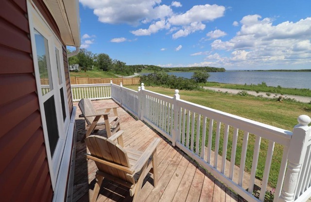 Waterfront House near Pomquet Beach- 2 bedrooms, Pet-Friendly