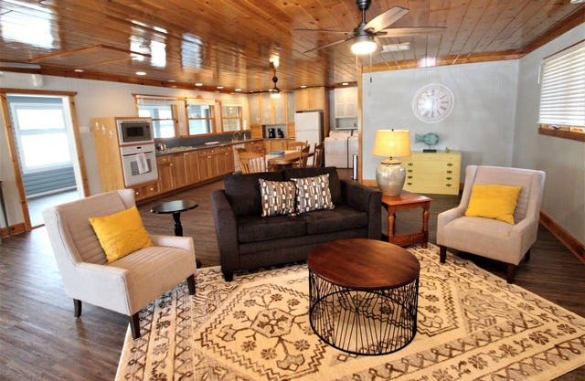Waterfront Lake Cottage w/ Hot Tub!