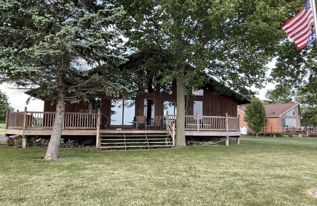 Waterfront Lake Lodge in the Thousand Islands