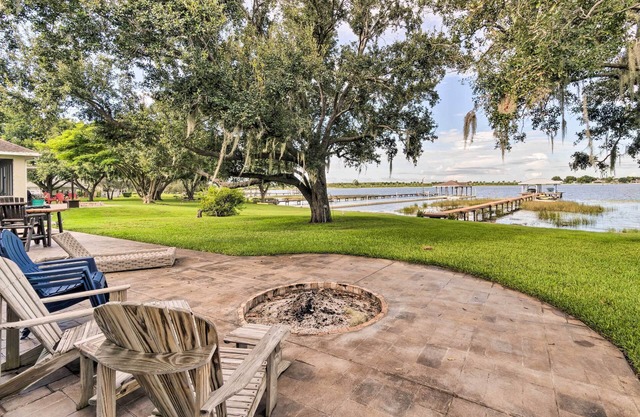¡NUEVO! Waterfront Lake Placid Home w / Dock & Fire Pit