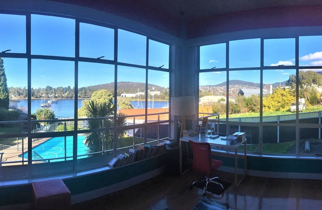 Waterfront Lodge Motel