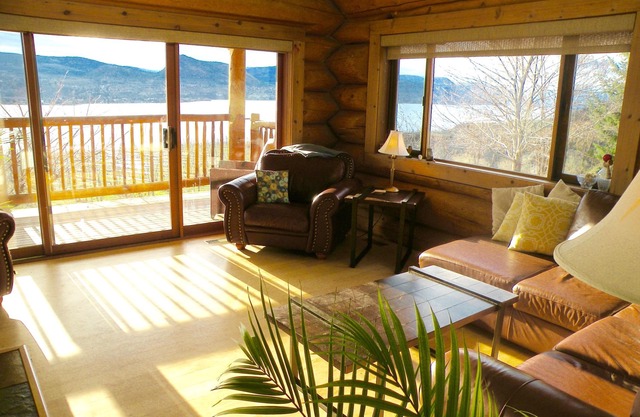 Private Waterfront Log Home 4BR, Banco Naramata, en el corazón del país del vino