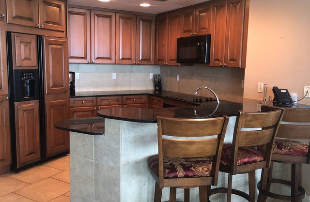 Waterfront Luxury Pensacola beach Resort