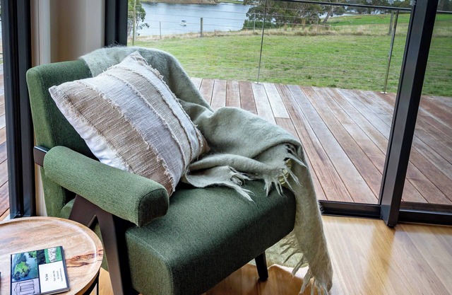 Waterfront Luxury Farm Studio situated on the Gippsland Lakes, Victoria.