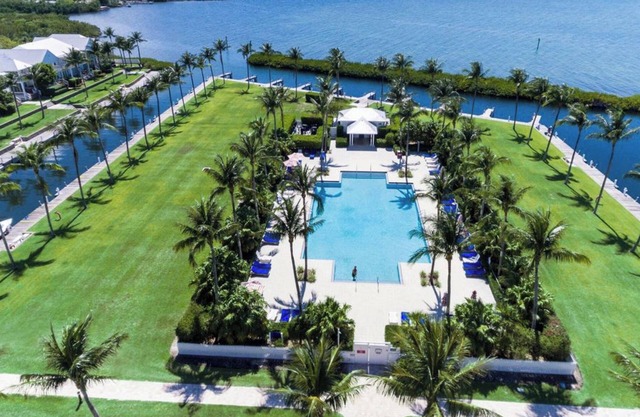 Waterfront Luxury Villa w/ Views, Dockage - Latitude Adjustment- Indigo Reef