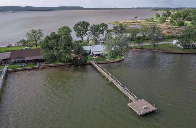 Waterfront | No Wake Cove | 1 Min to Boat Ramp