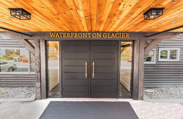 Waterfront on Glacier