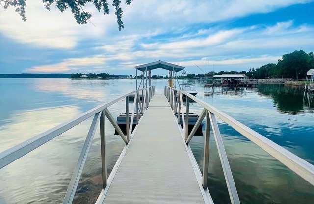 Waterfront Property on PK - 7 miles away from Rocker B baseball facility