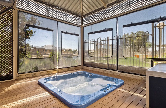 Waterfront Retreat | Private Spa & Jetty | Family & Pet-Friendly Getaway