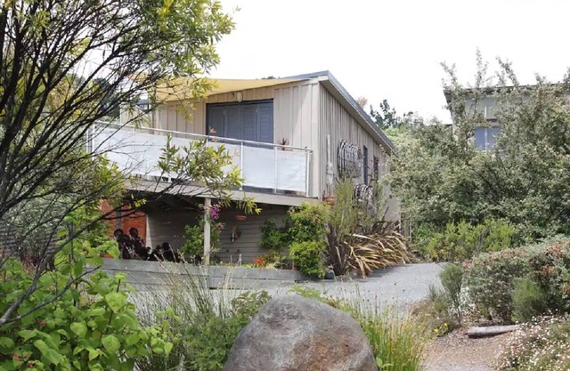 Waterfront Self Contained Accommodation Overlooking Marina