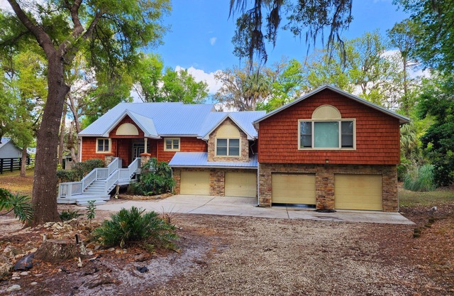 WATERFRONT Sleeps 12!