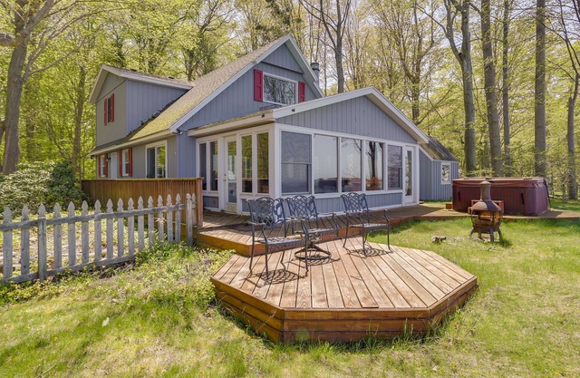 Waterfront South Haven Home w/ Beach Access!