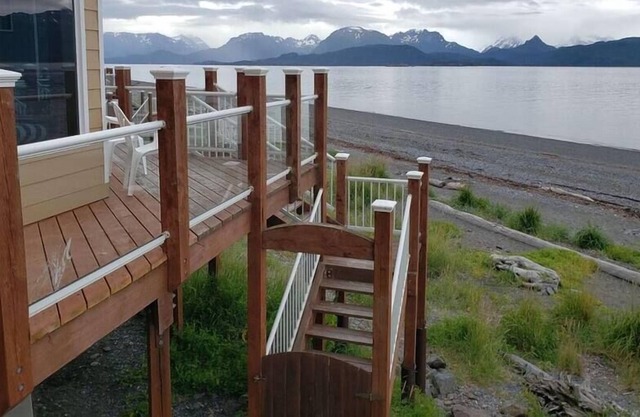 Homer, AK Waterfront Town Home, capacidad para 10 personas